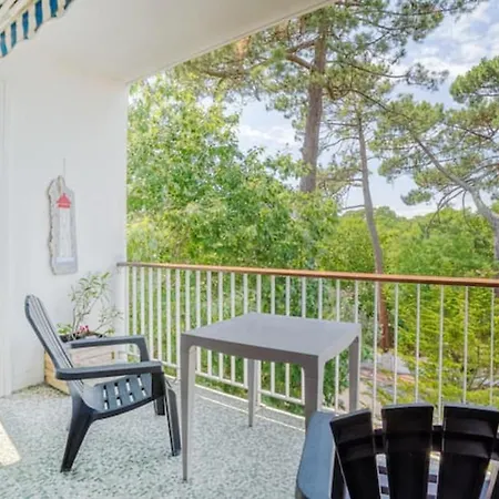 With Balcony And Parking Near The Arcachon